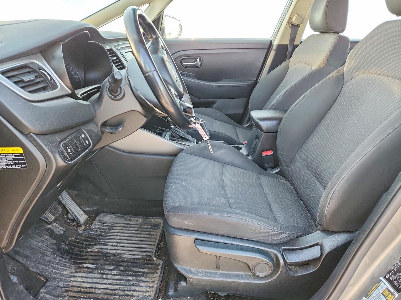 2014 Kia Rondo - Фото 7