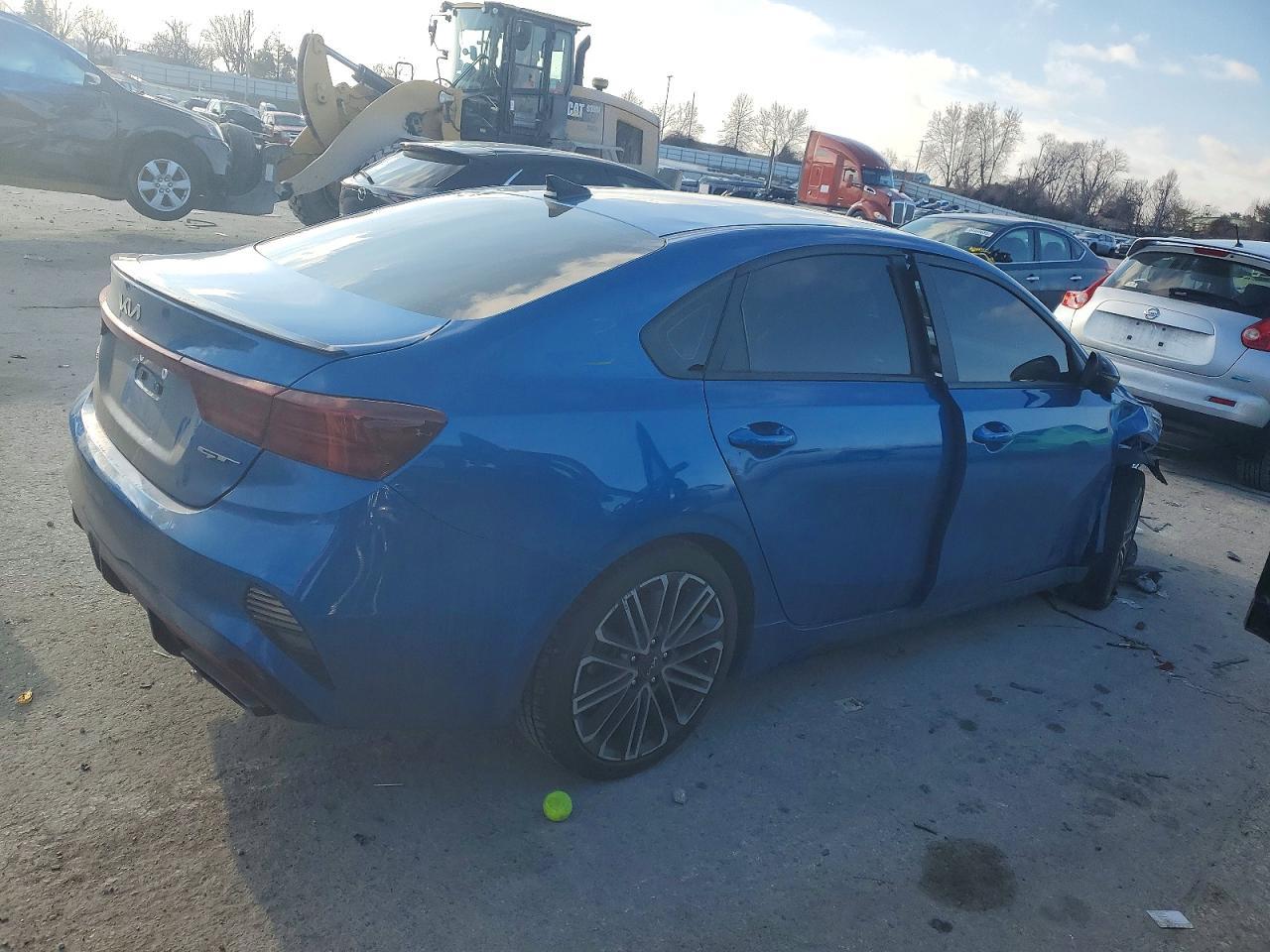 2024 Kia Forte Gt - Фото 3