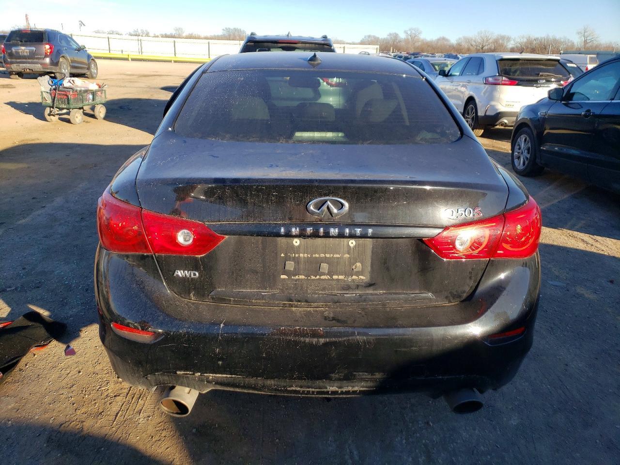 2015 Infiniti Q50 Base - Фото 6
