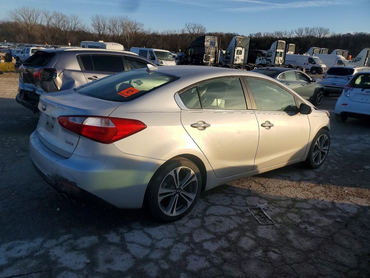 2016 Kia Forte Ex - Image 3