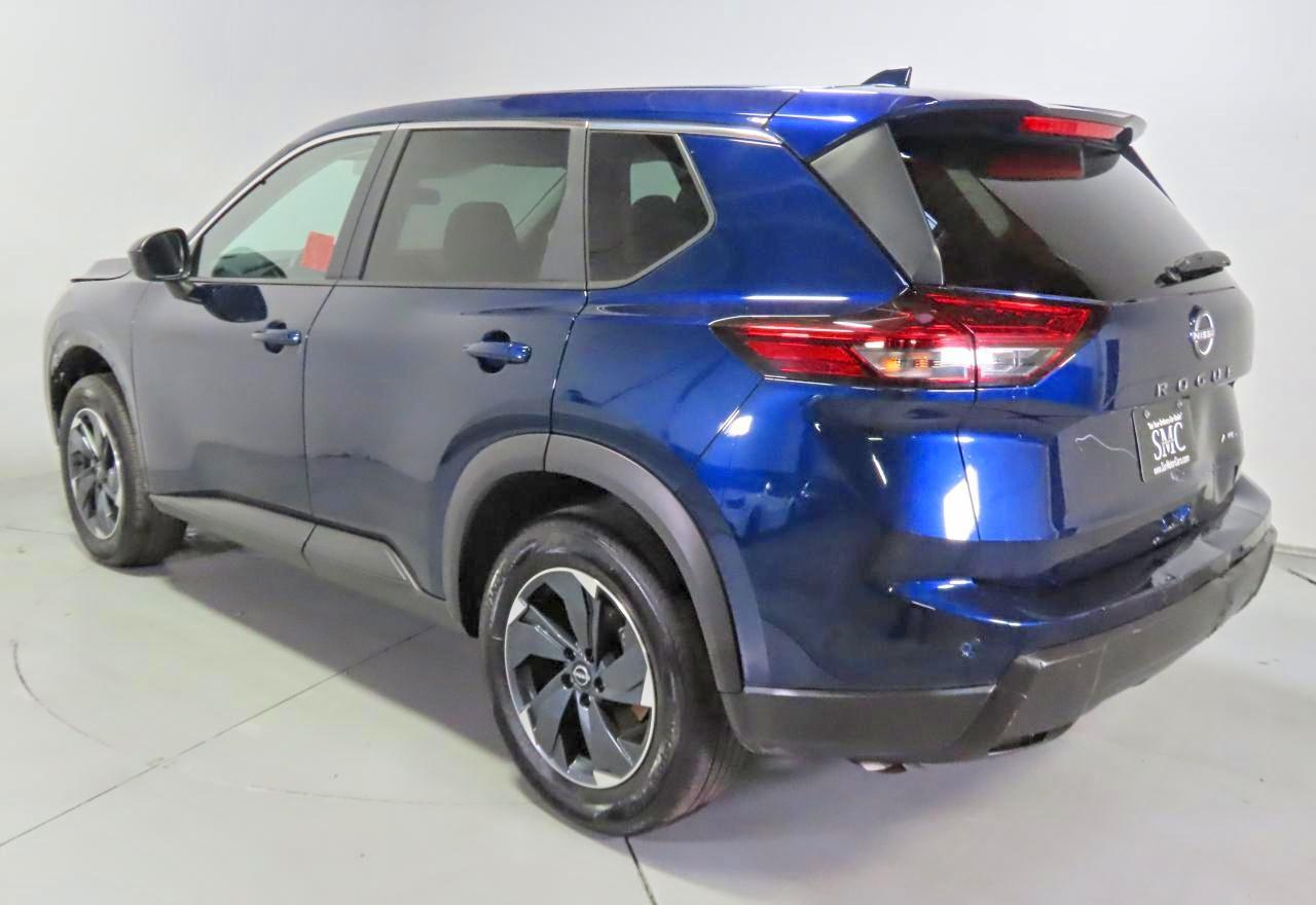 2025 Nissan Rogue Sv - Image 4