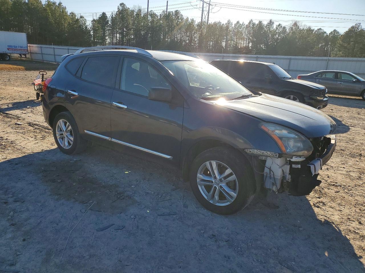 2015 Nissan Rogue Select S - Image 4