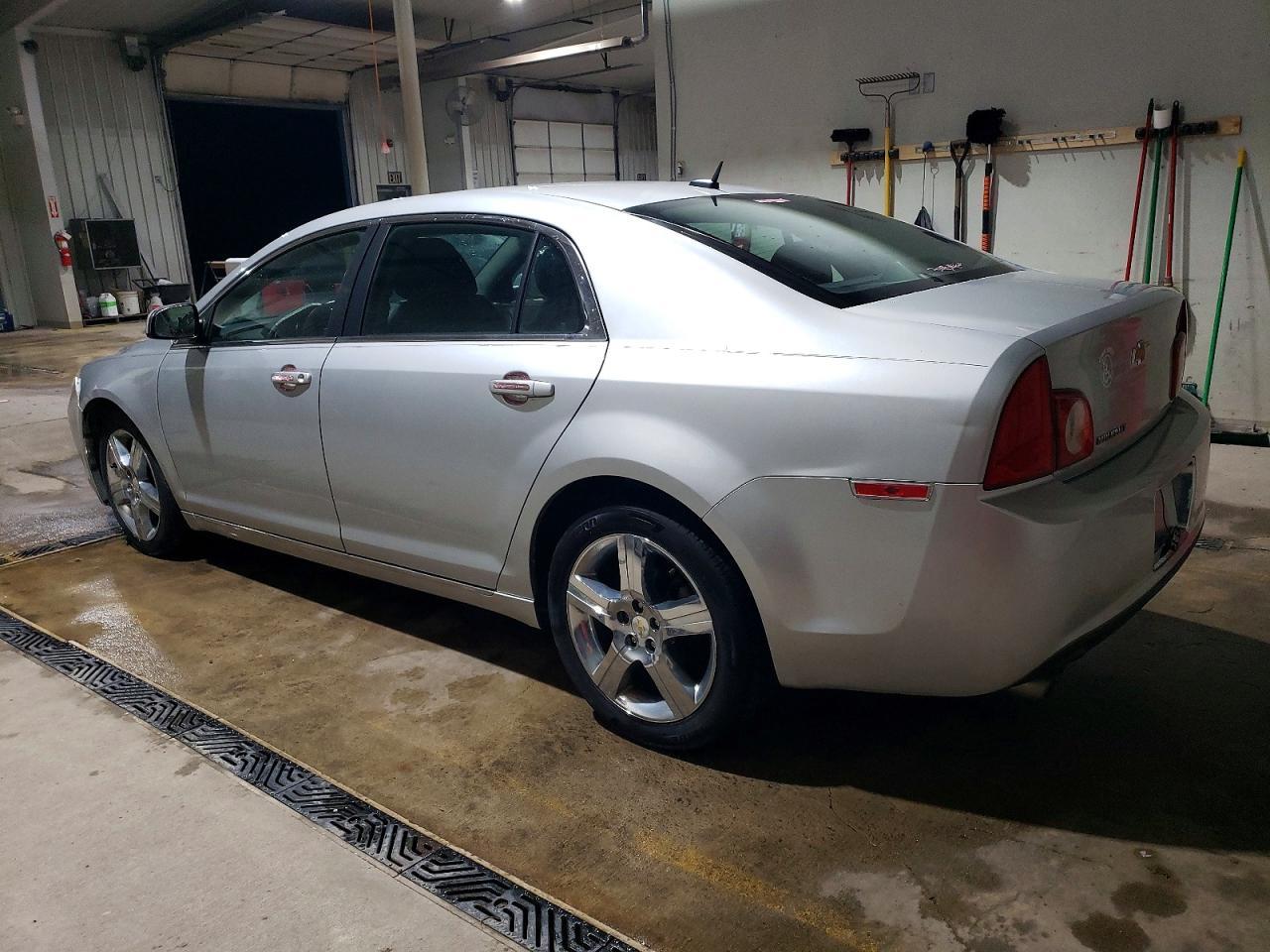 2011 Chevrolet Malibu 2Lt - Фото 2