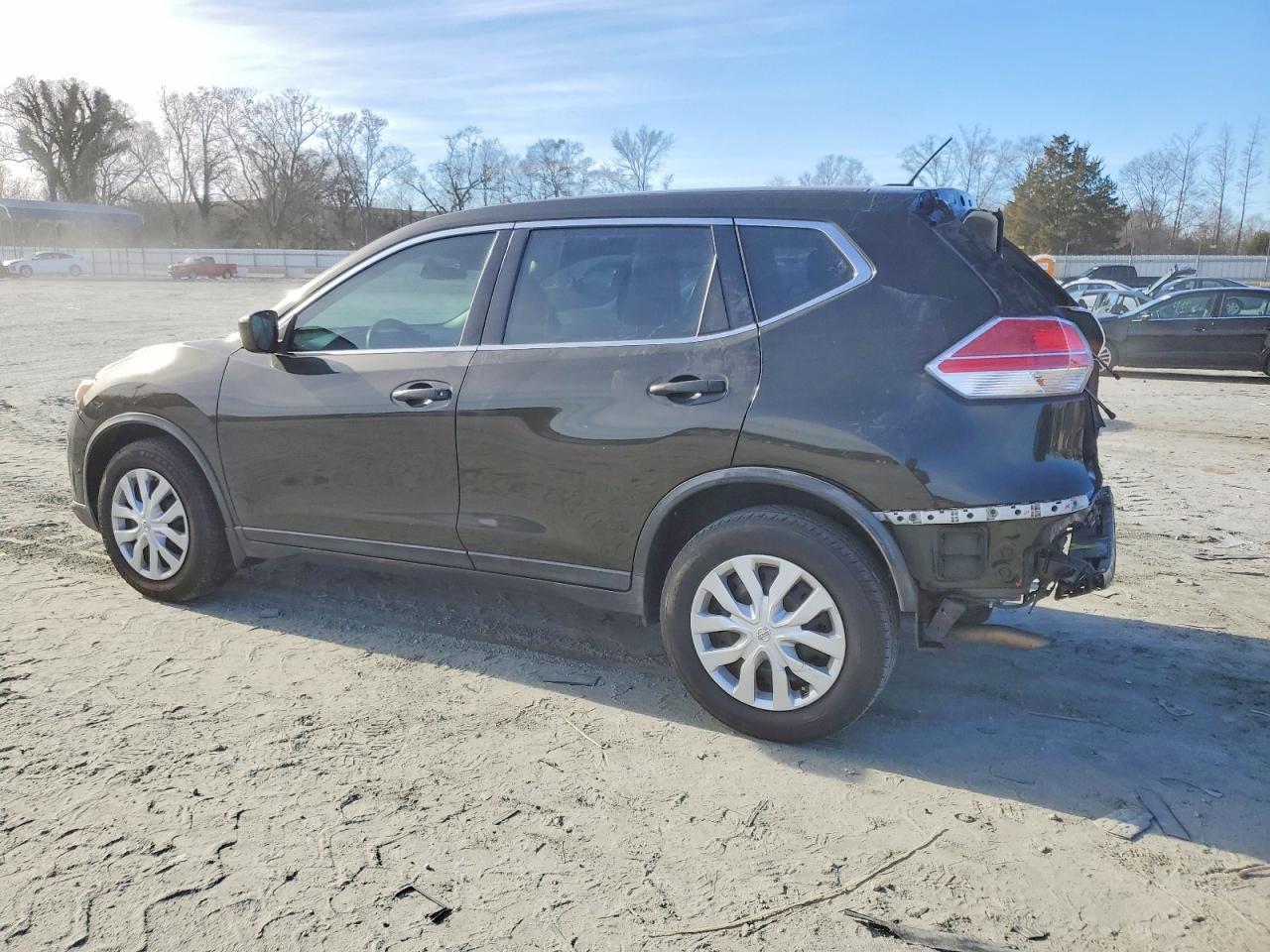 2016 Nissan Rogue S - Фото 2