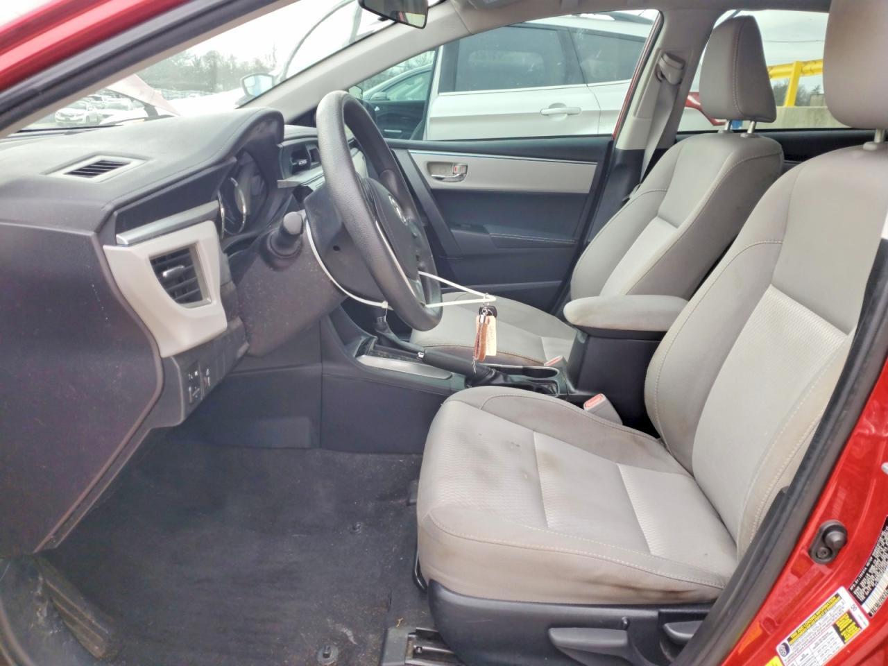 2015 Toyota Corolla Le - Фото 7