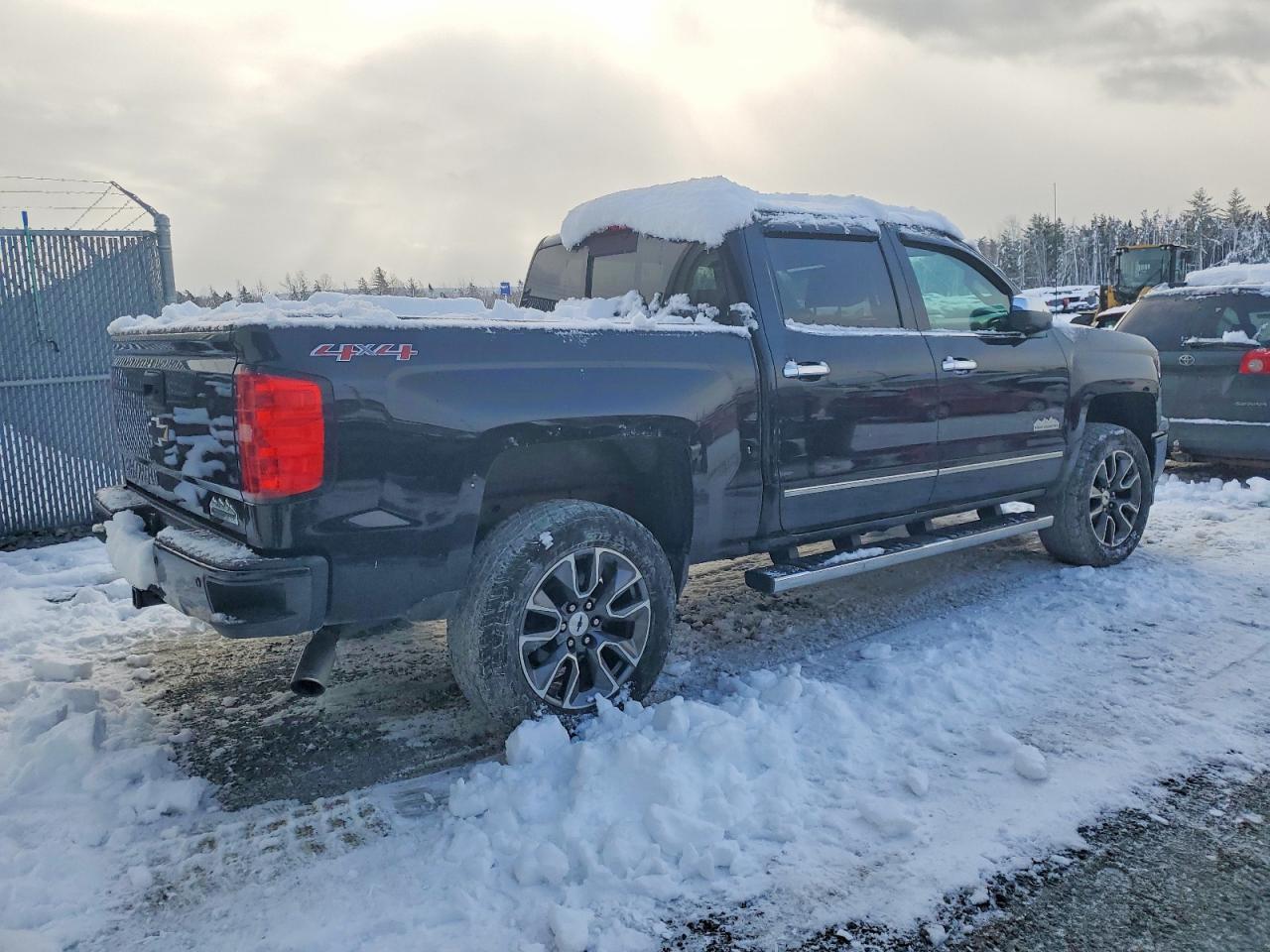 2015 Chevrolet Silverado K1500 High Country - Фото 3