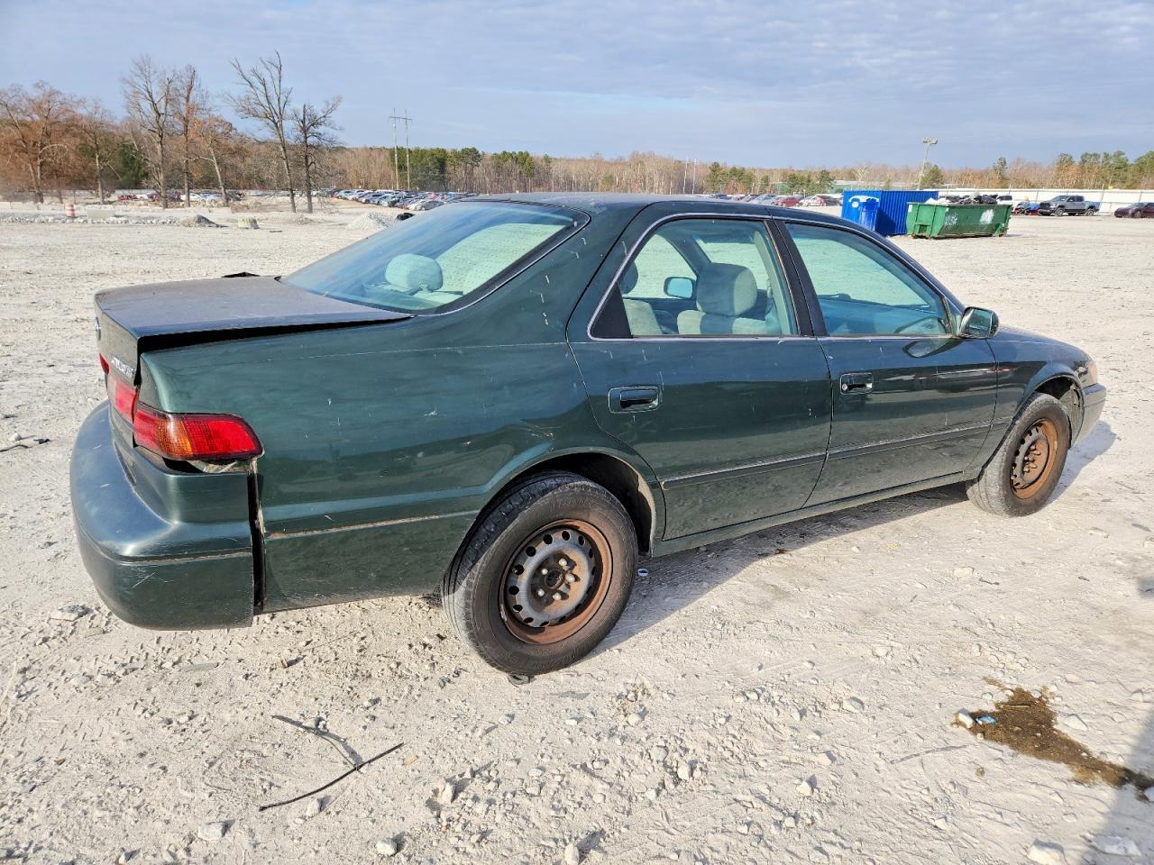 1999 Toyota Camry Le - Image 3
