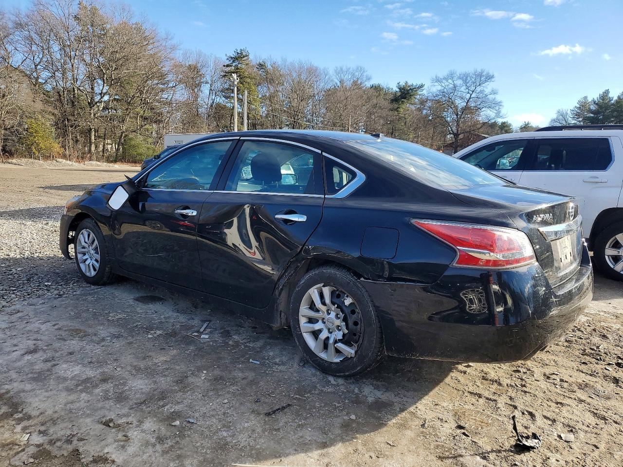 2015 Nissan Altima 2.5 S - Фото 2