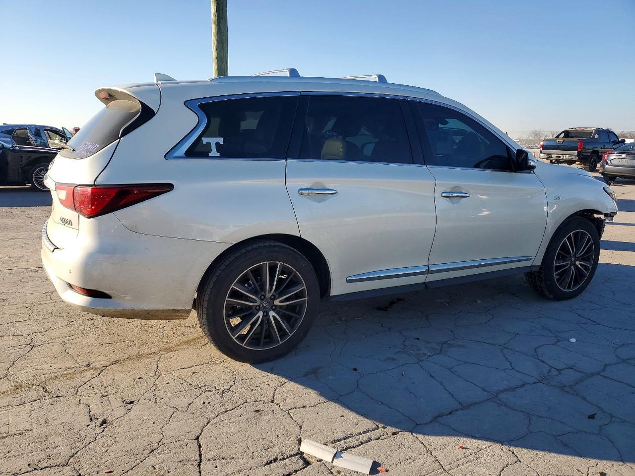 2016 Infiniti Qx60 - Image 3