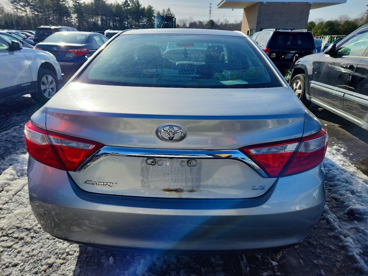 2016 Toyota Camry Le - Image 6