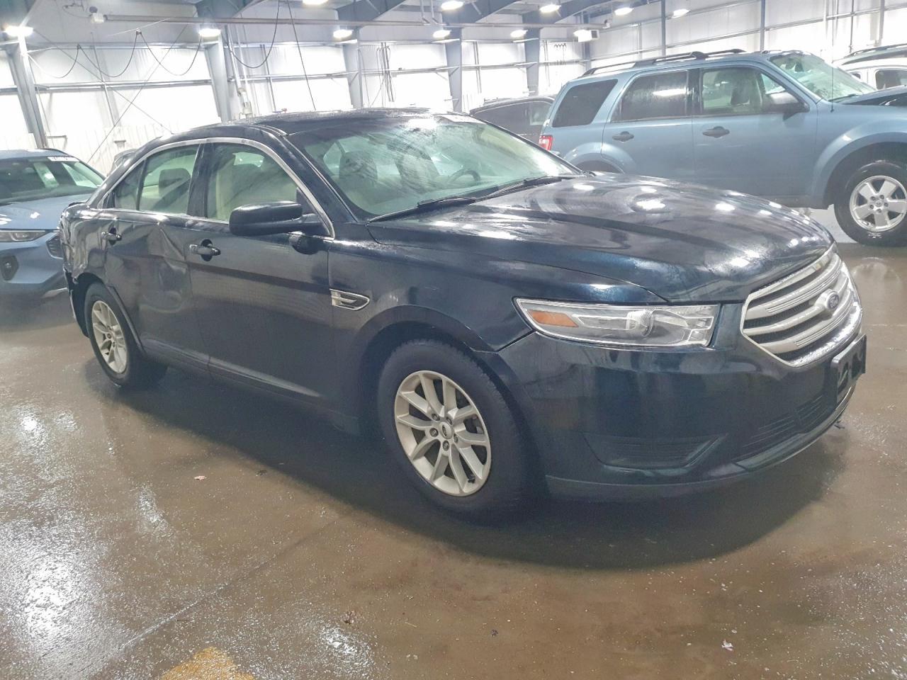 2014 Ford Taurus Se - Фото 4