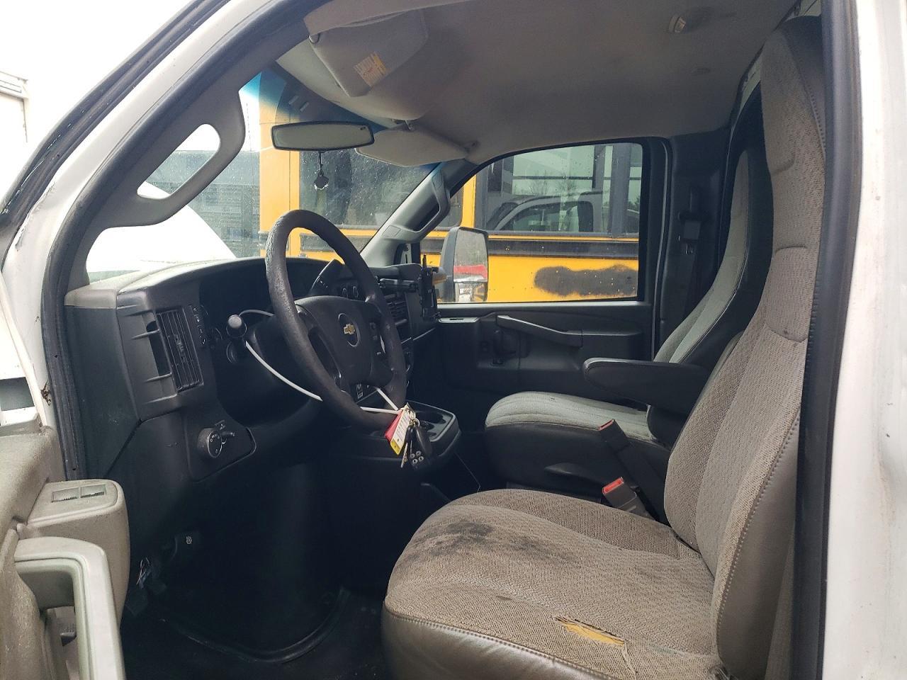 2016 Chevrolet Express G3500 * Utility Van * - Фото 7