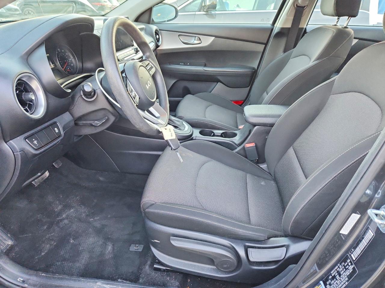 2022 Kia Forte Fe - Фото 7