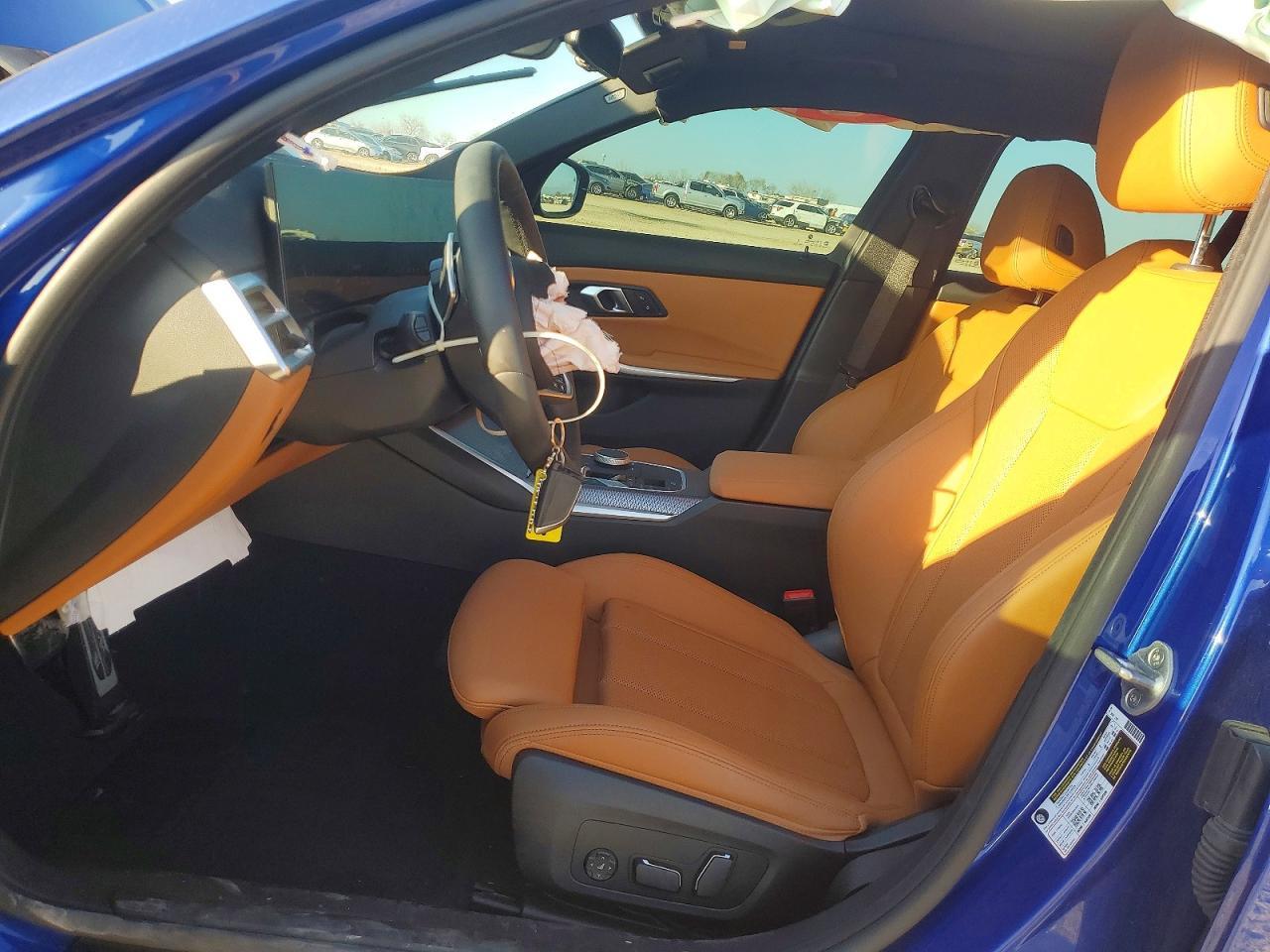 2025 BMW Motorrad 330I - Фото 7