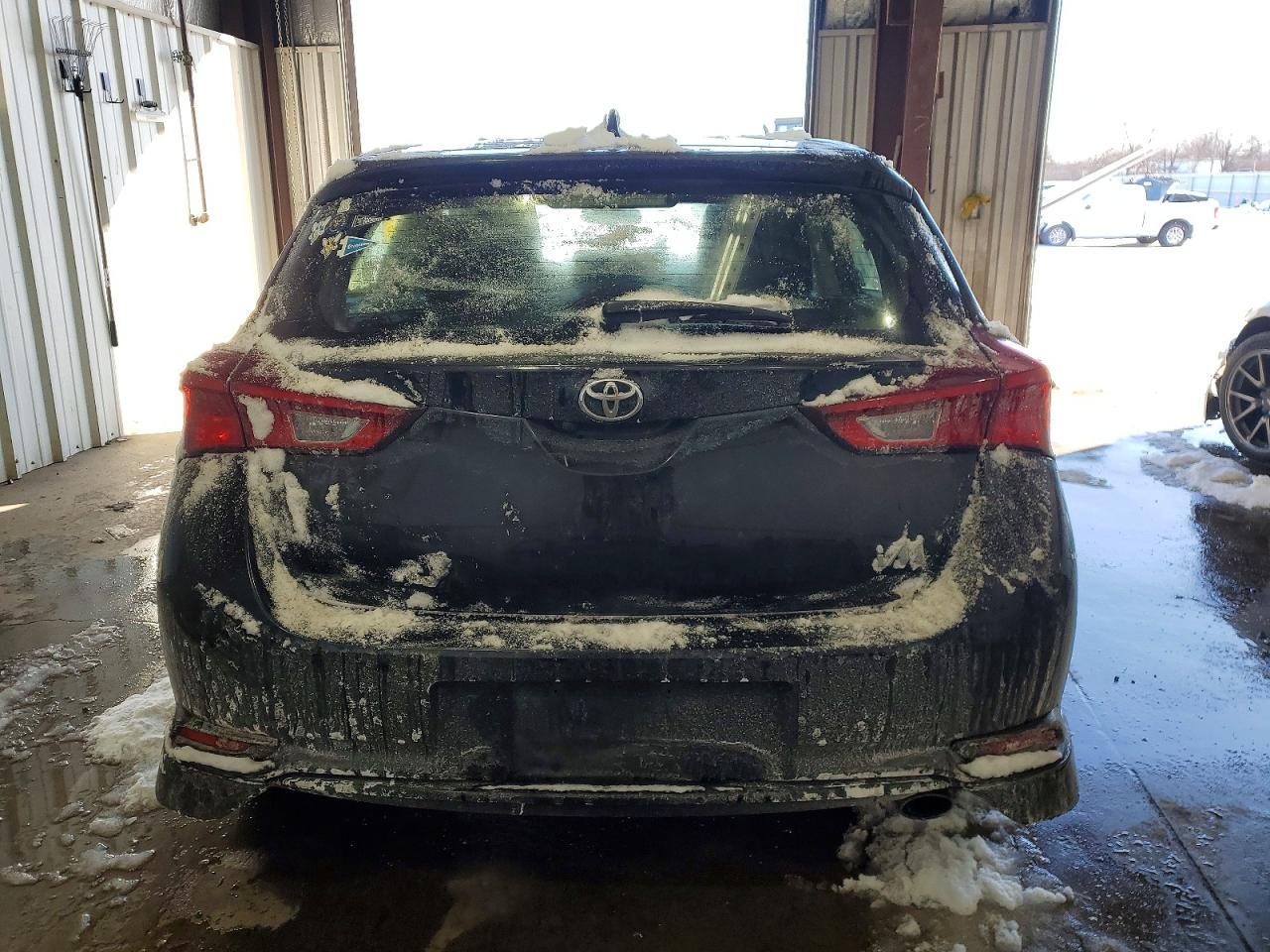2017 Toyota Corolla Im Base - Image 6
