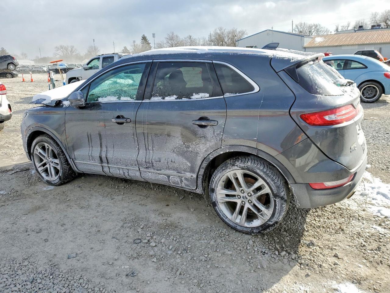 2017 Lincoln Mkc Reserve - Image 2