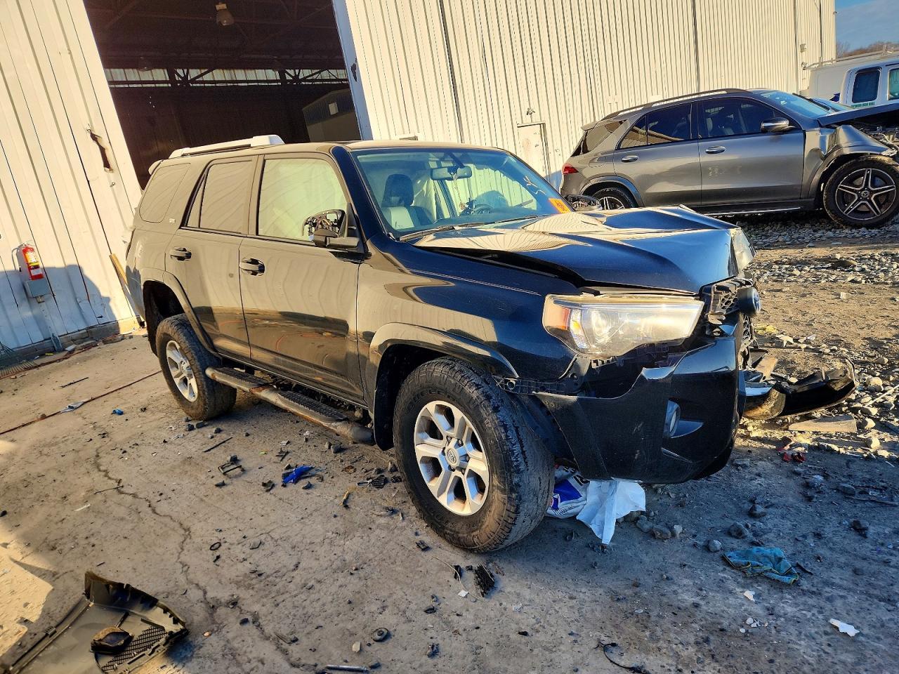 2016 Toyota 4Runner Sr5/Sr5 Premium - Фото 4