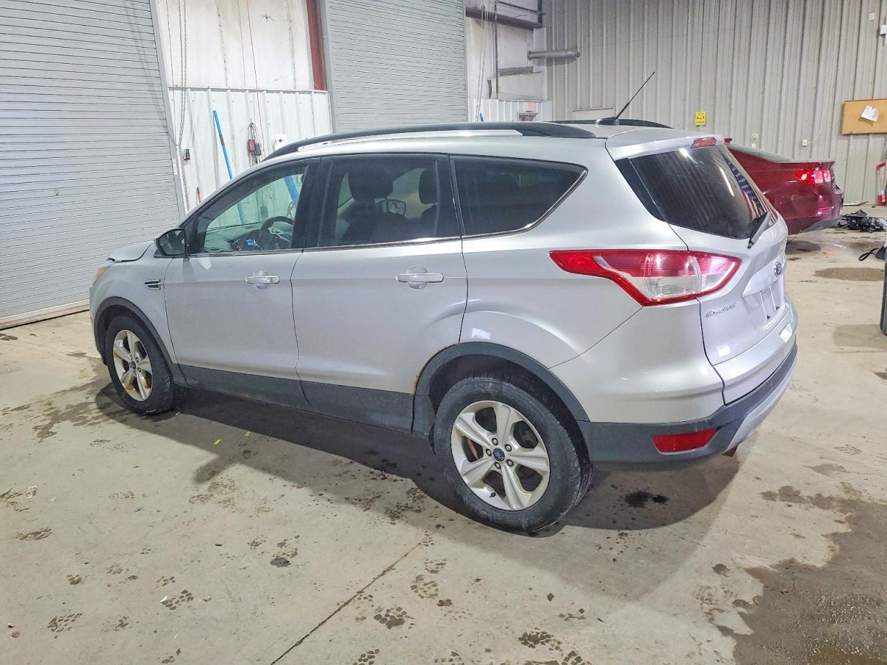 2016 Ford Escape Se - Фото 2