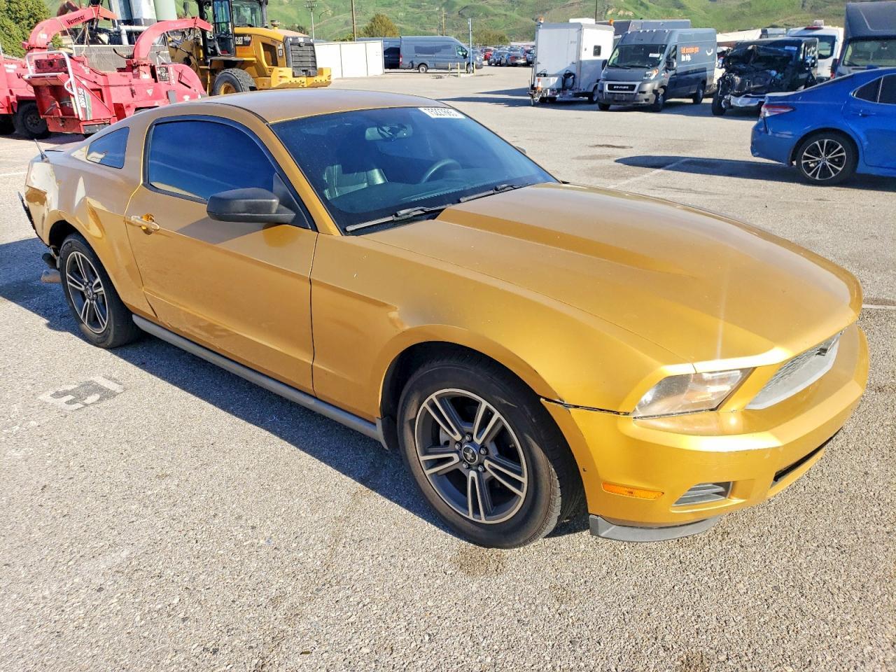 2010 Ford Mustang - Фото 4