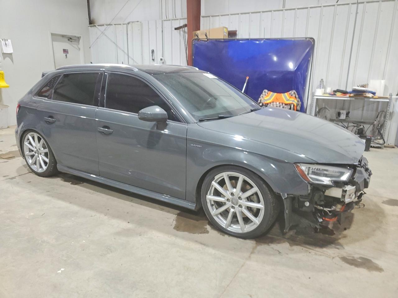 2017 Audi A3 E-Tron Premium - Фото 4