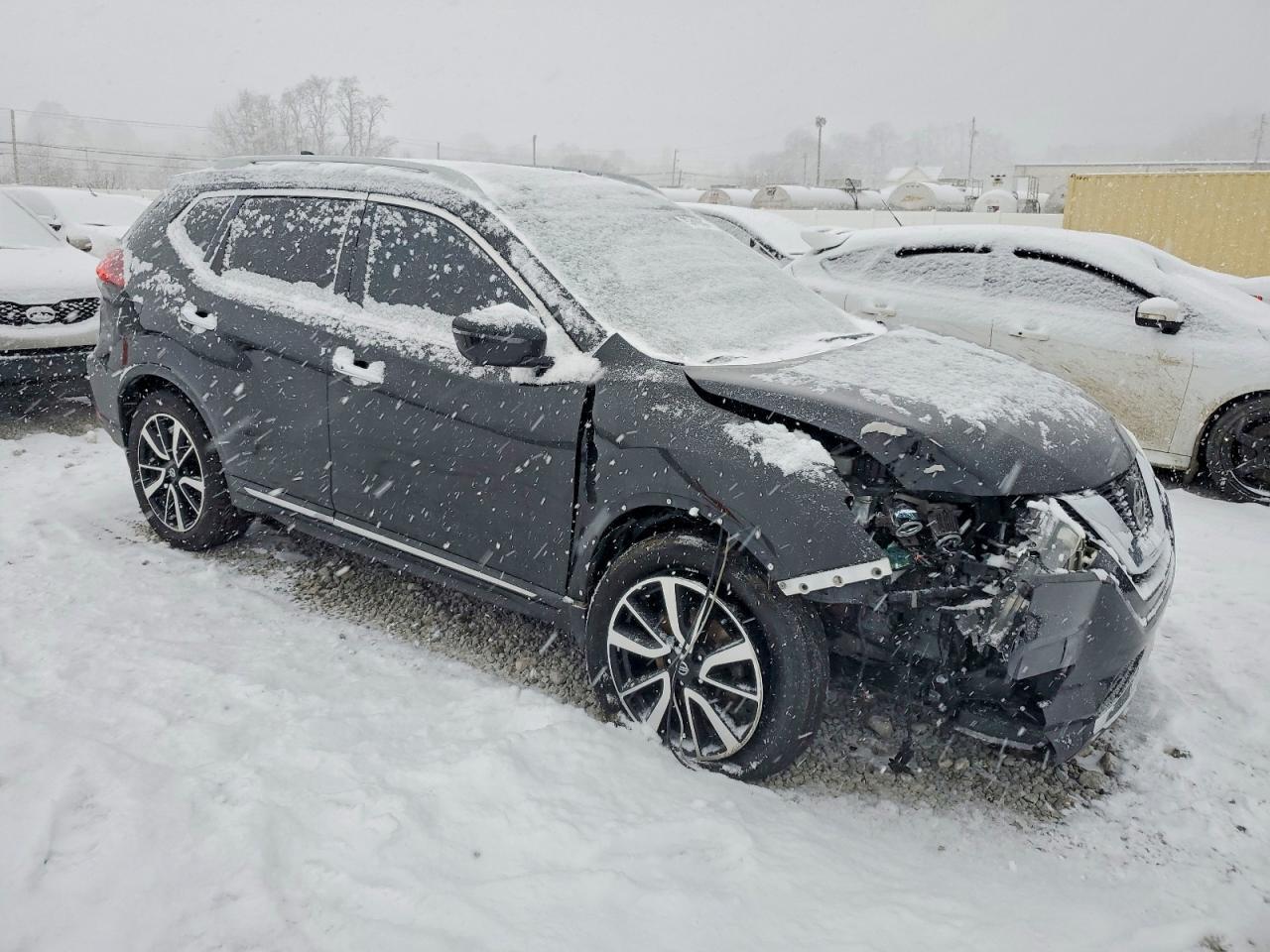 2020 Nissan Rogue S - Фото 4