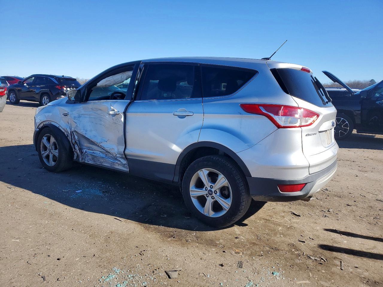 2014 Ford Escape Se - Фото 2
