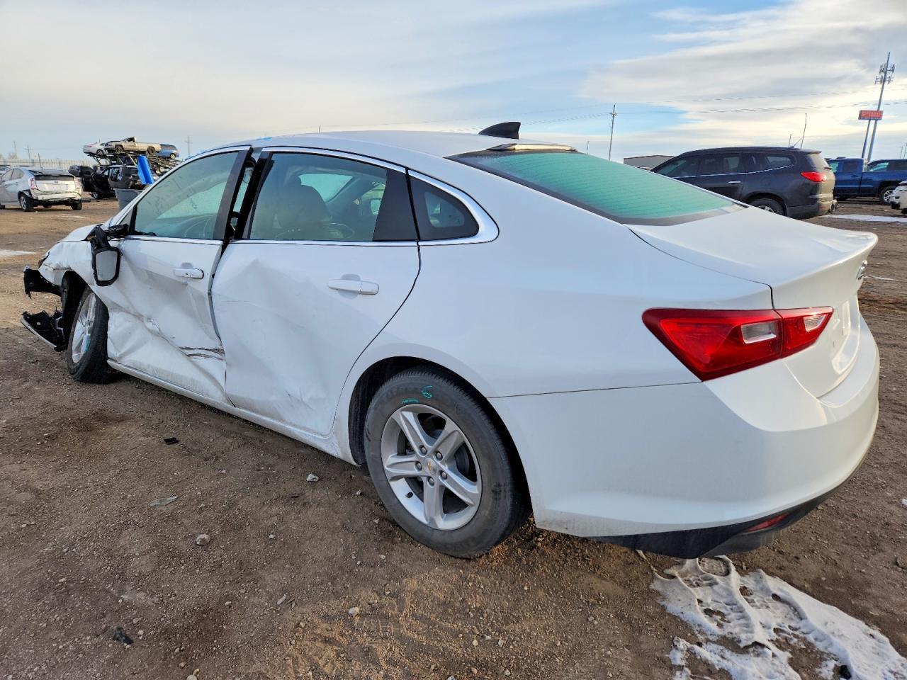 2023 Chevrolet Malibu Ls - Фото 2