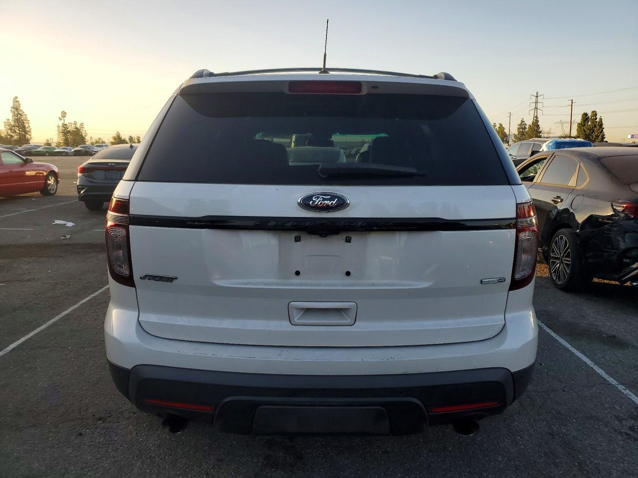 2015 Ford Explorer Sport - Фото 6