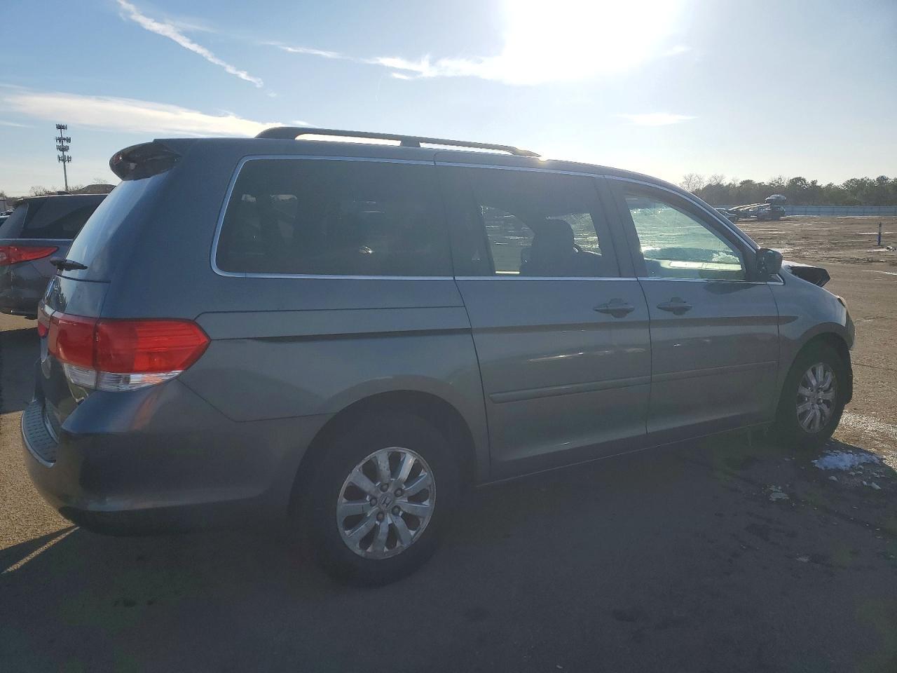 2008 Honda Odessy - Image 3