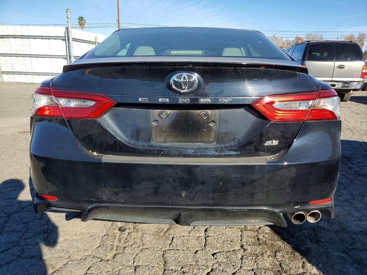 2018 Toyota Camry L - Фото 6