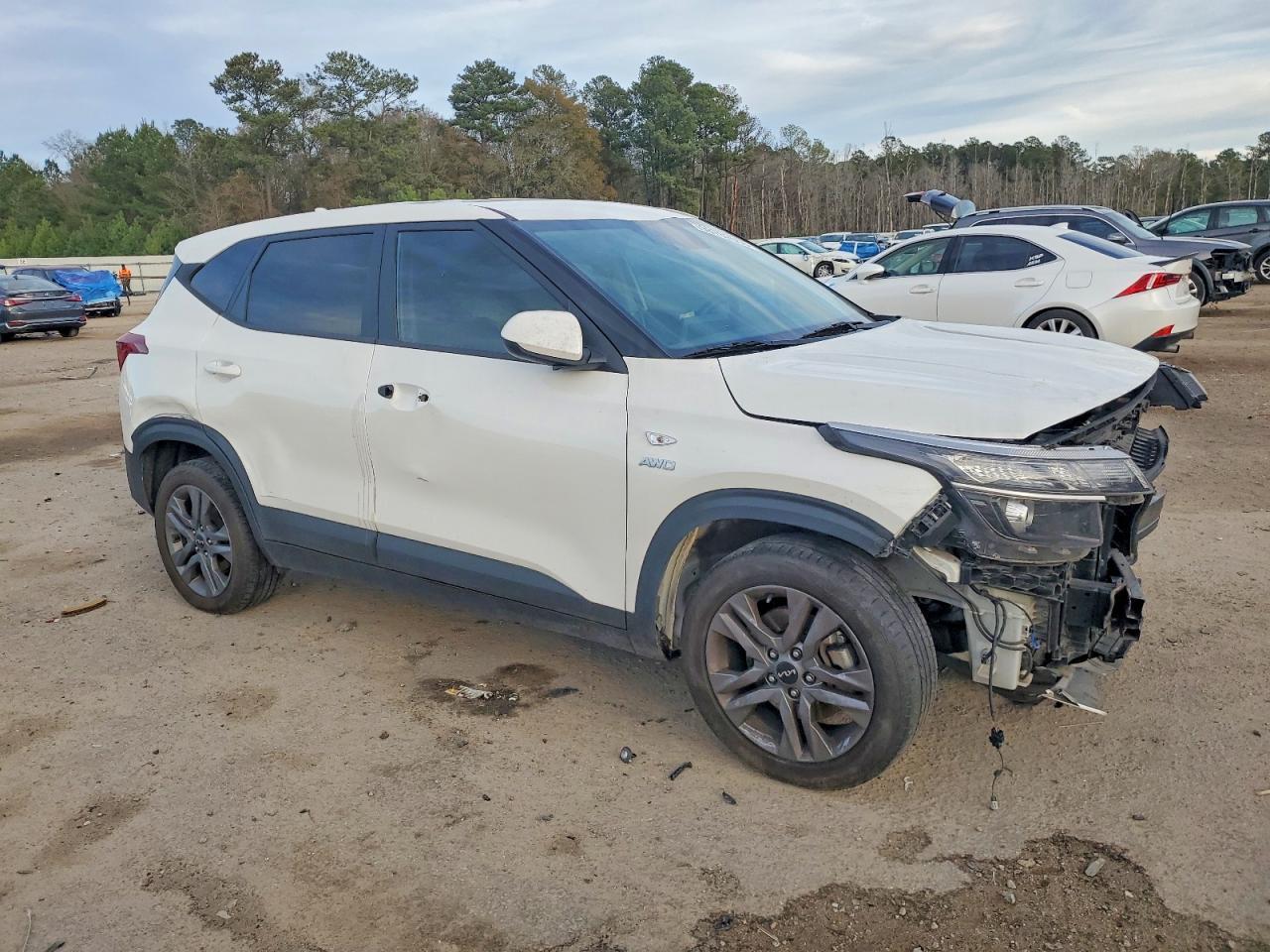 2023 Kia Seltos Lx - Фото 4