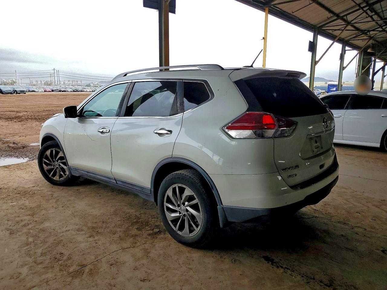 2015 Nissan Rogue S - Фото 2