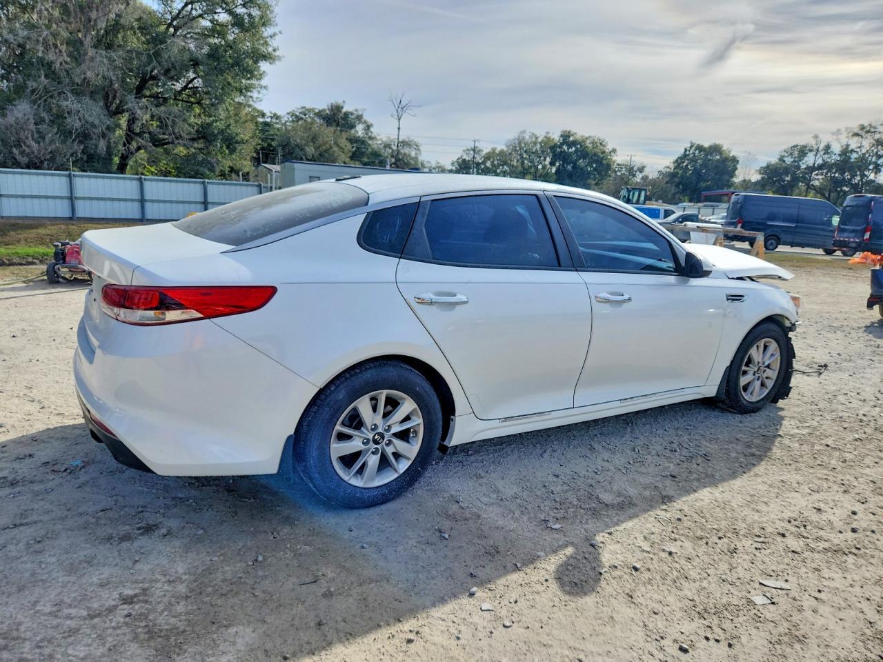 2016 Kia Optima Lx - Фото 3