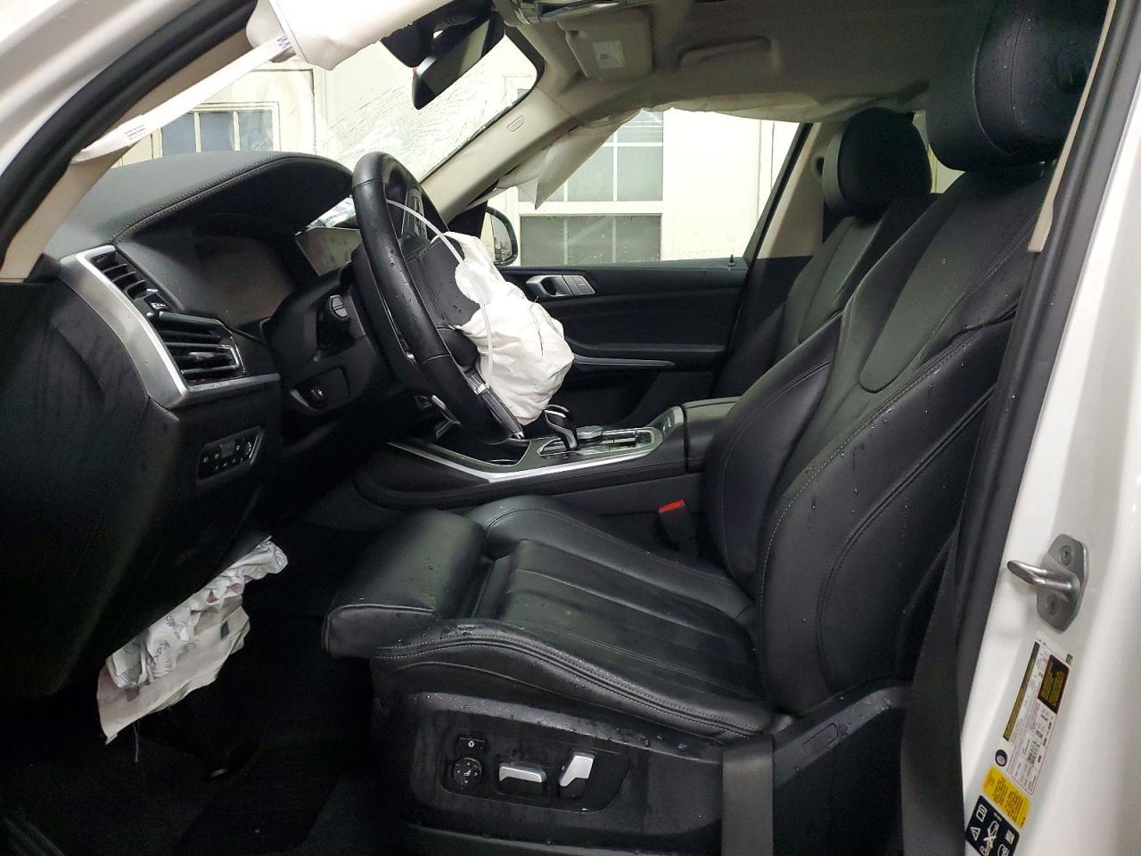 2022 BMW X7 xDrive40I - Фото 7