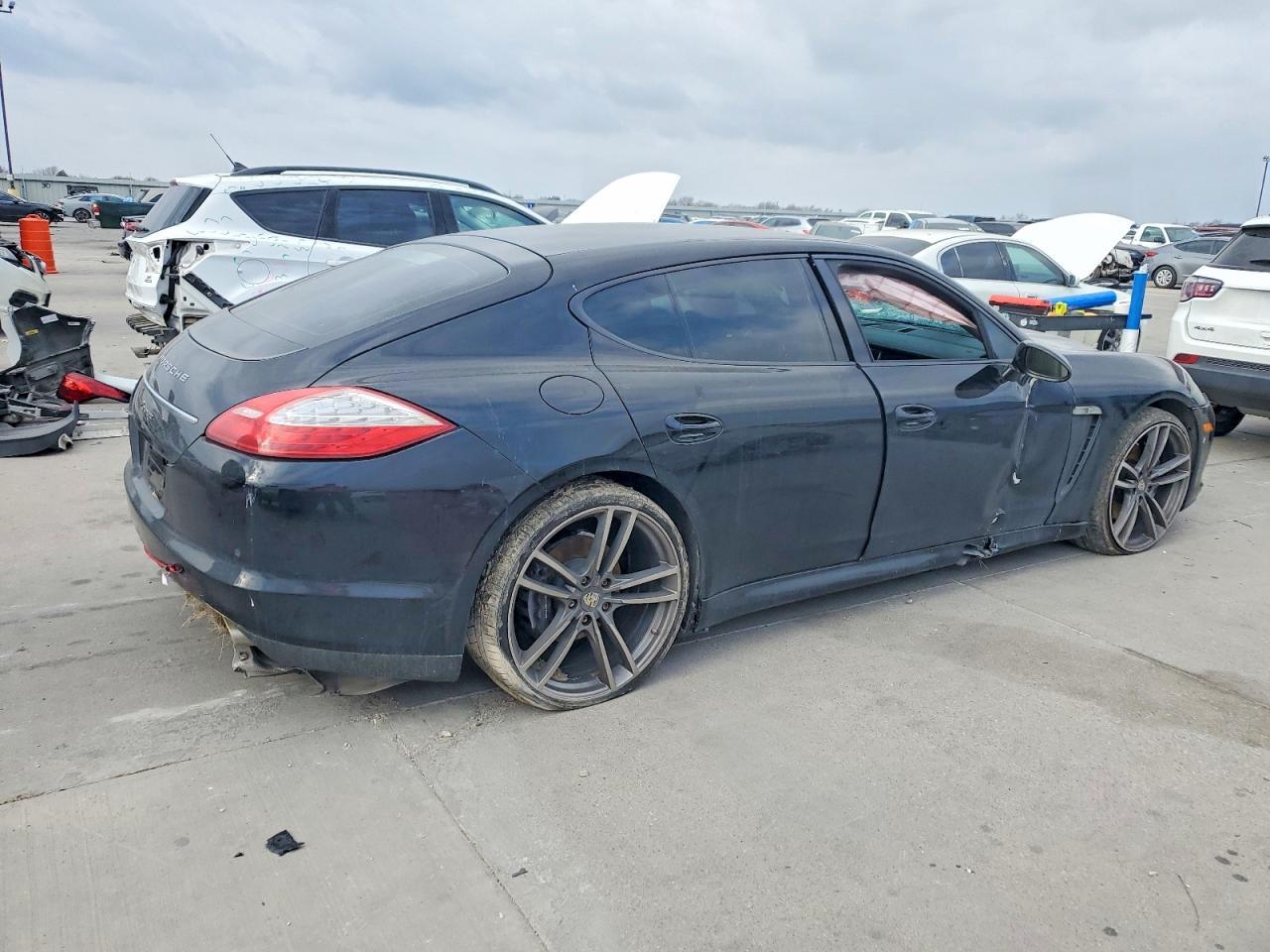 2011 Porsche Panamera 2 - Фото 3