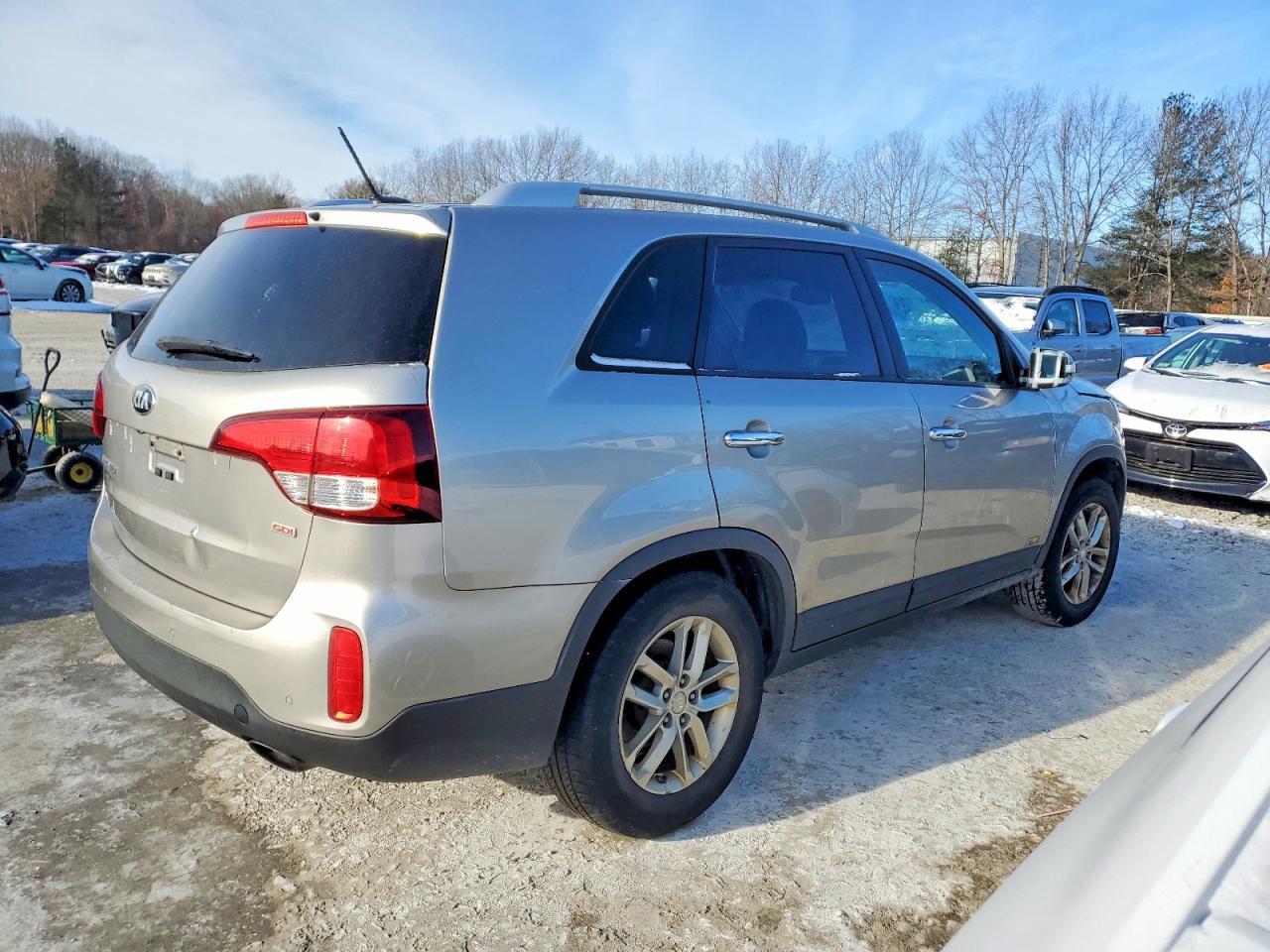 2015 Kia Sorento - Image 3