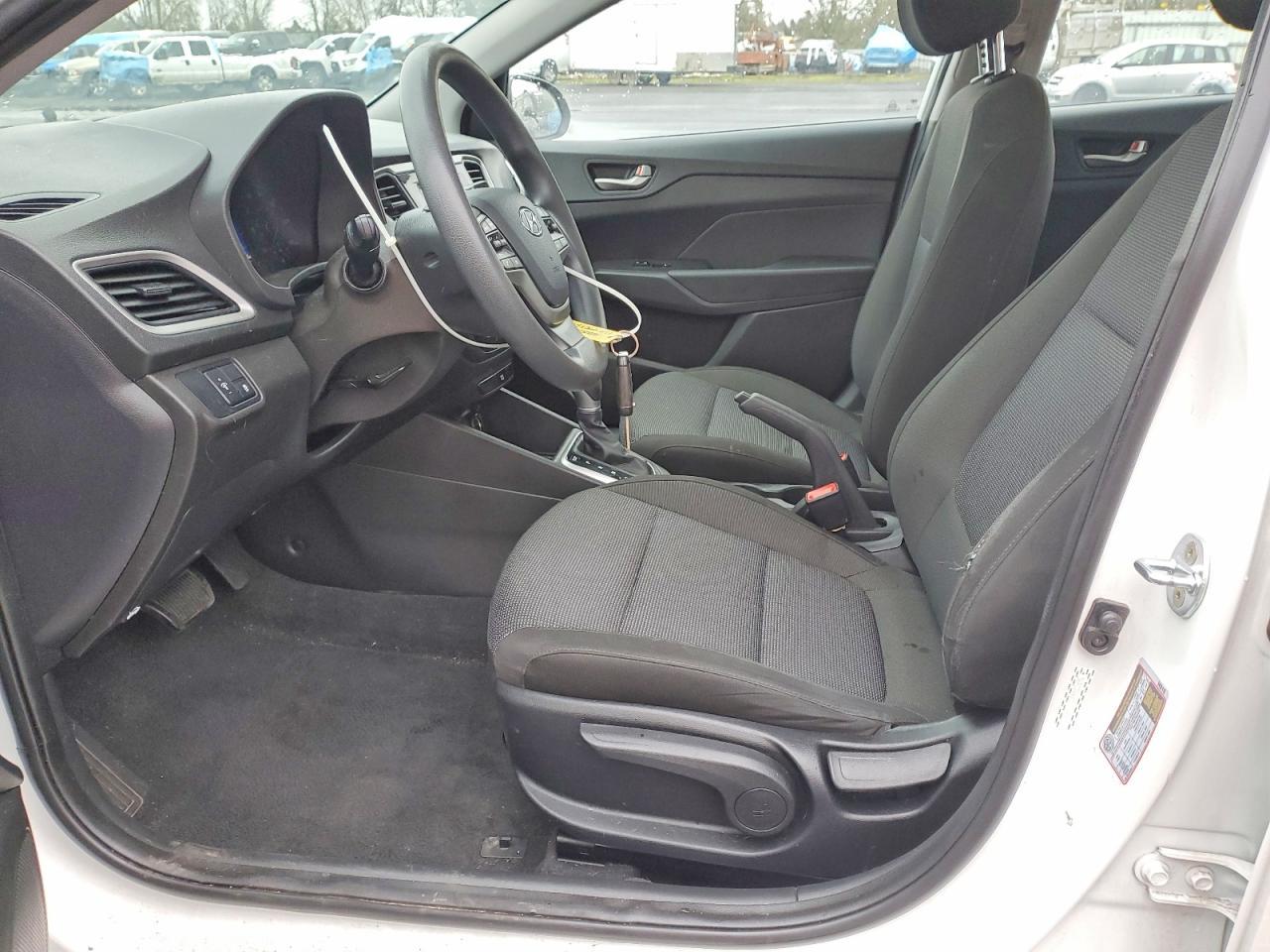 2022 Hyundai Accent Se - Фото 7