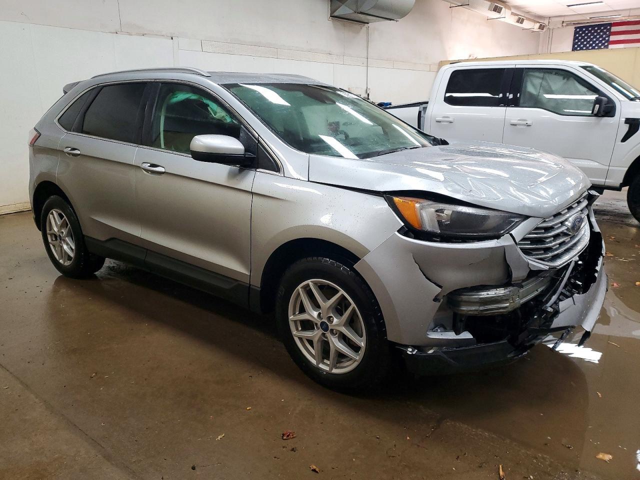 2022 Ford Edge Sel - Image 4
