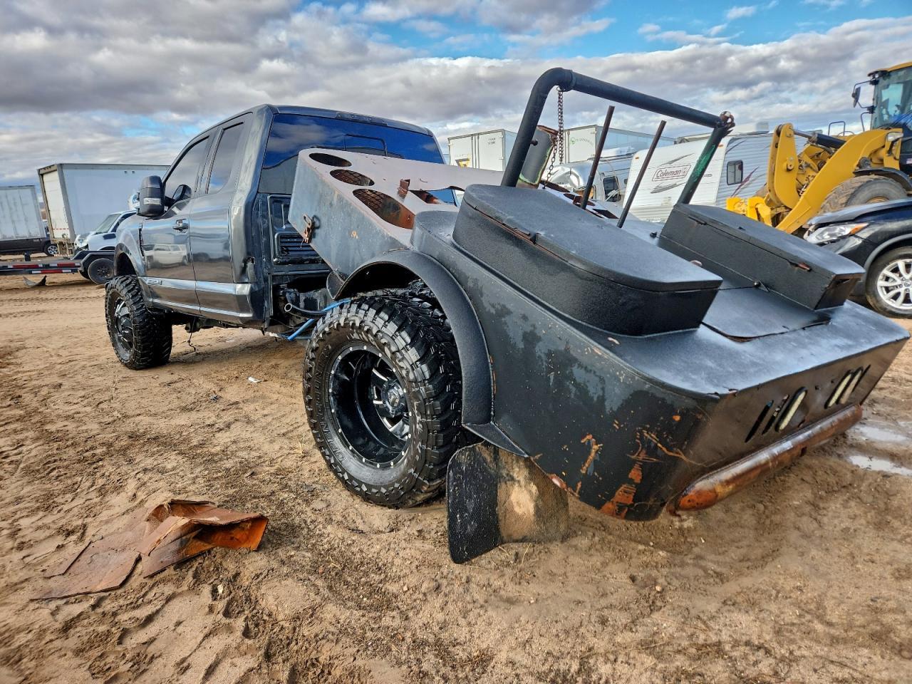 2019 Ford F350 Flatbed Truck - Фото 2
