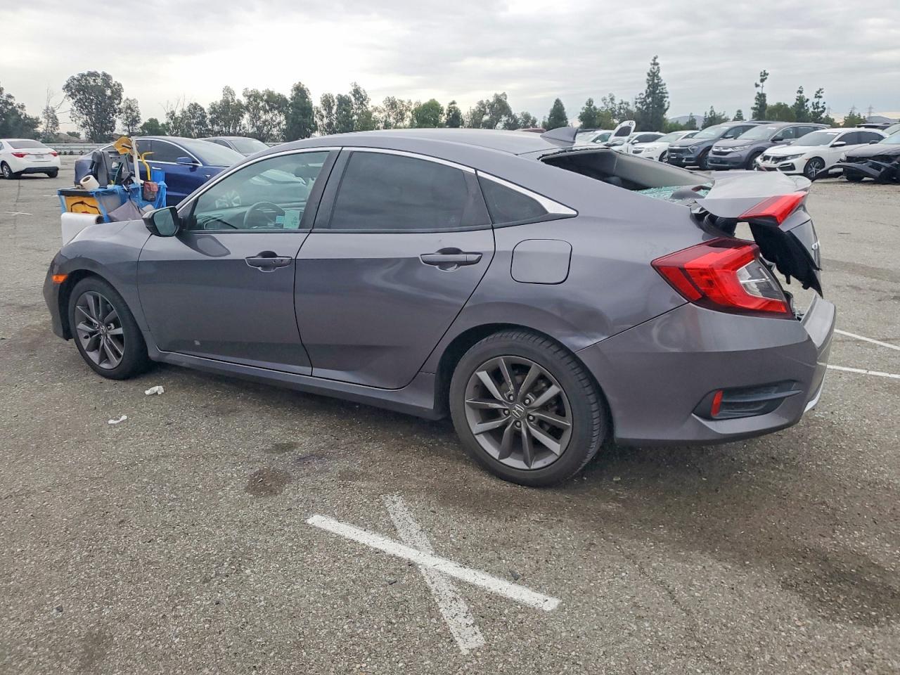 2019 Honda Civic Ex - Image 2