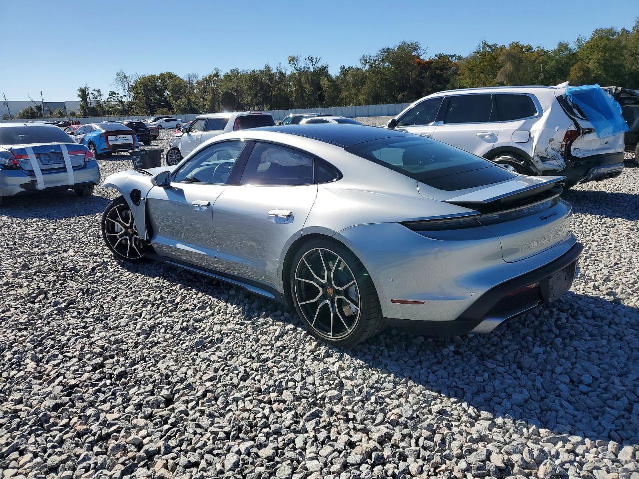 2025 Porsche Taycan 4S - Фото 2