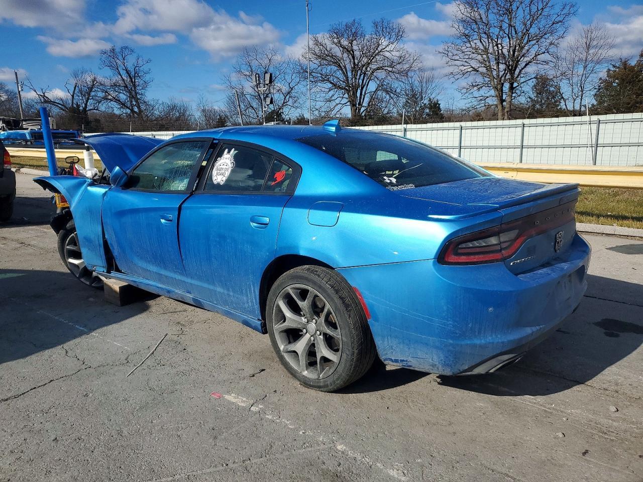 2015 Dodge Charger Sxt - Image 2