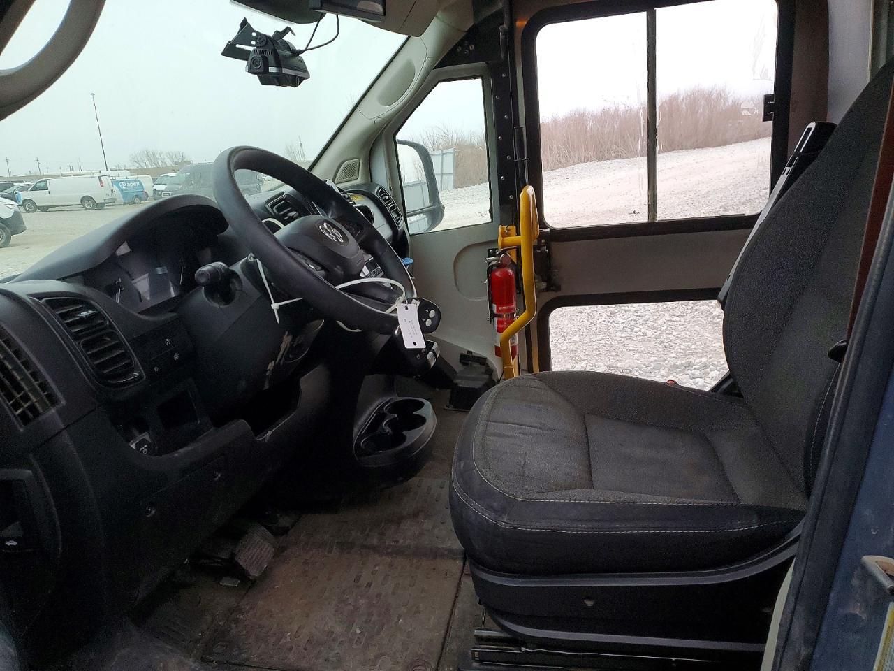2022 Ram Promaster 3500 Delivery Van - Фото 7