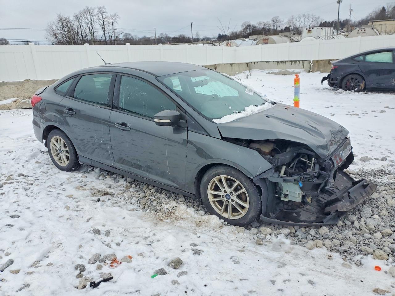 2017 Ford Focus Se - Image 4