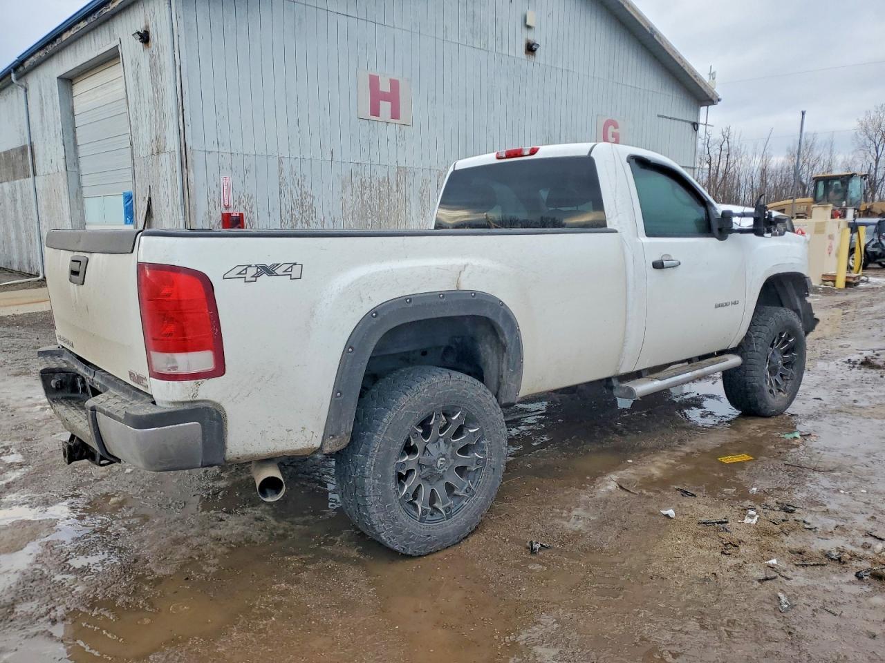 2012 GMC Sierra K2500 Heavy Duty - Фото 3