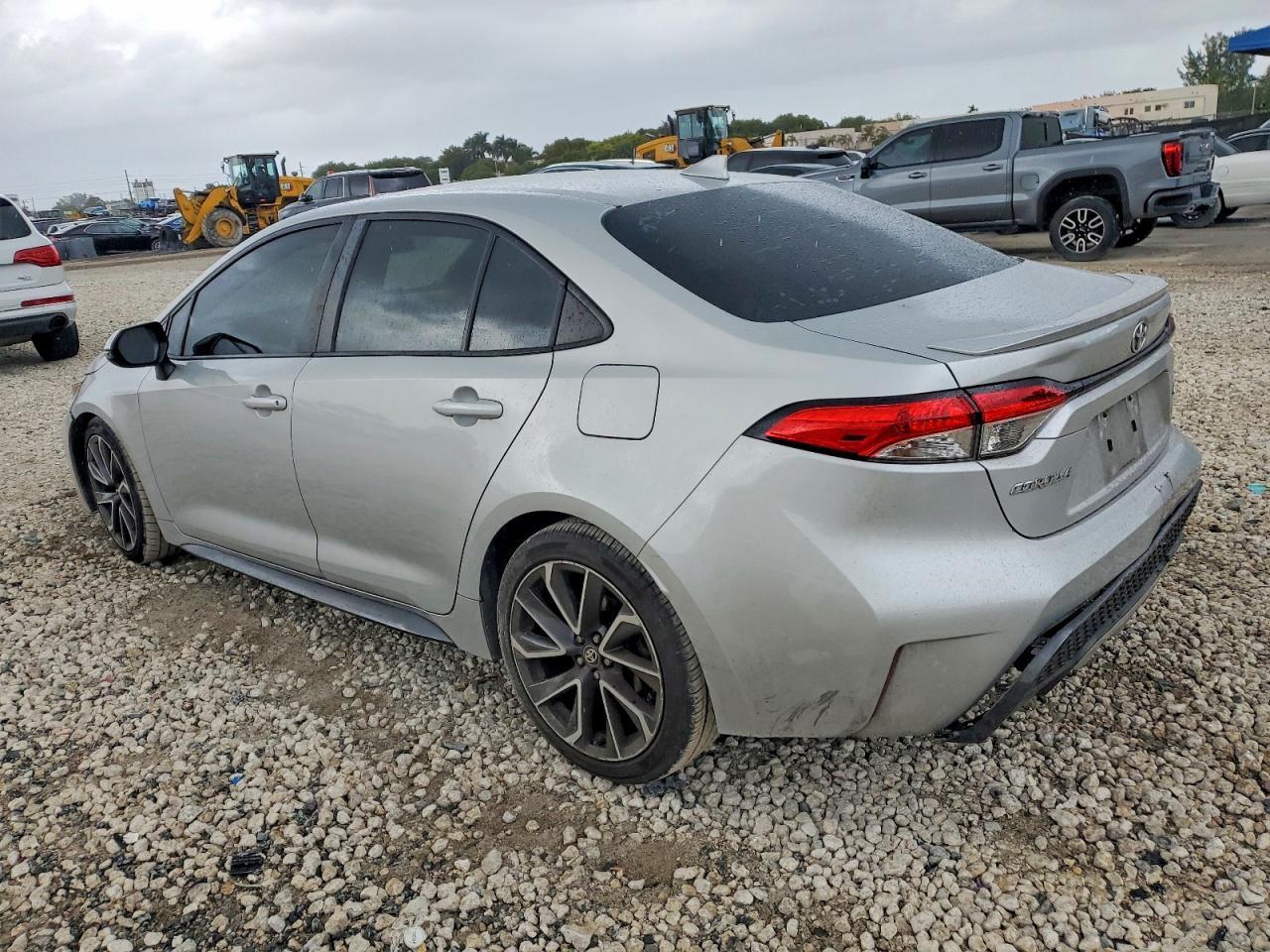 2020 Toyota Corolla Se - Фото 2