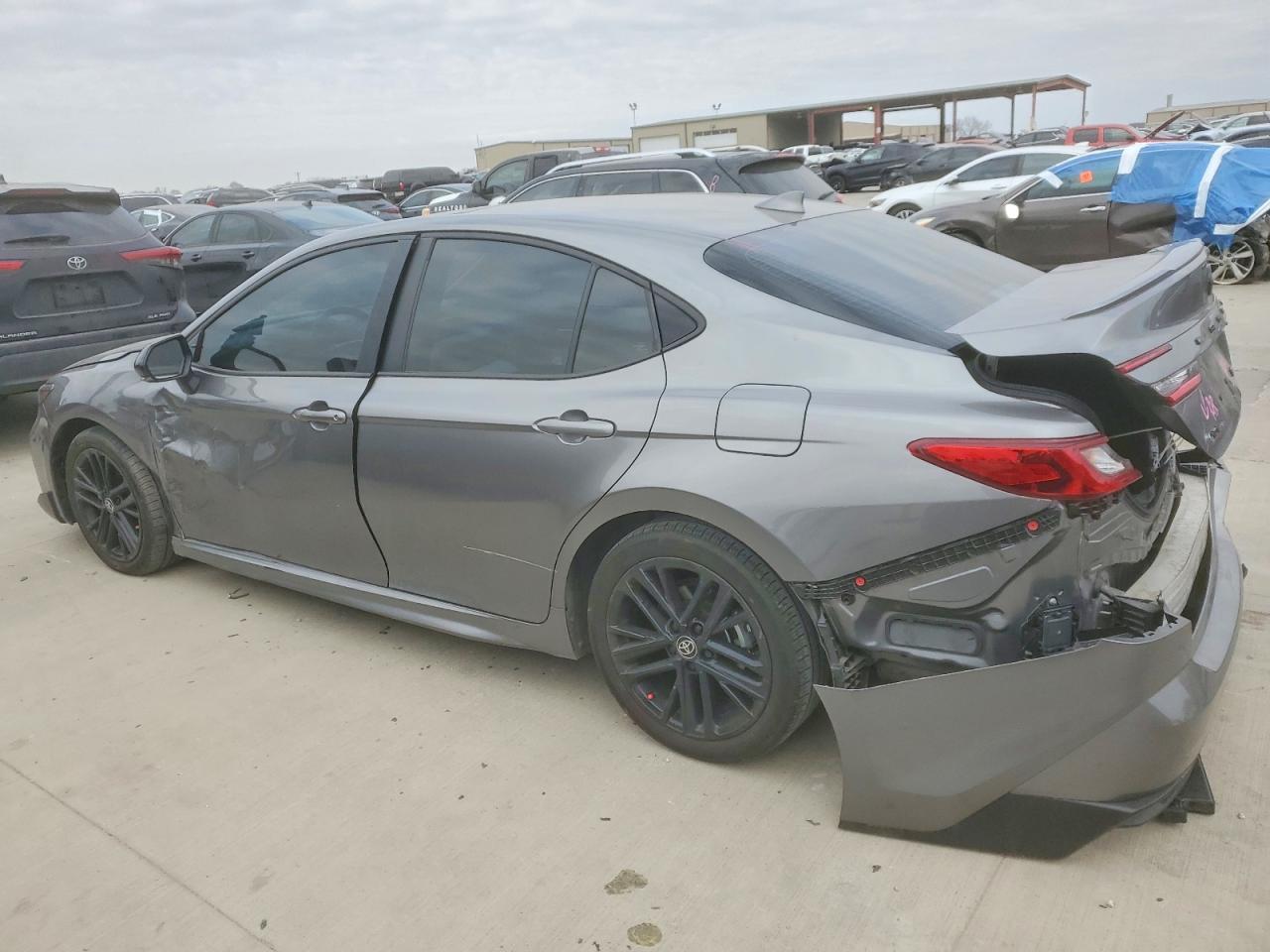 2025 Toyota Camry Xse - Фото 2