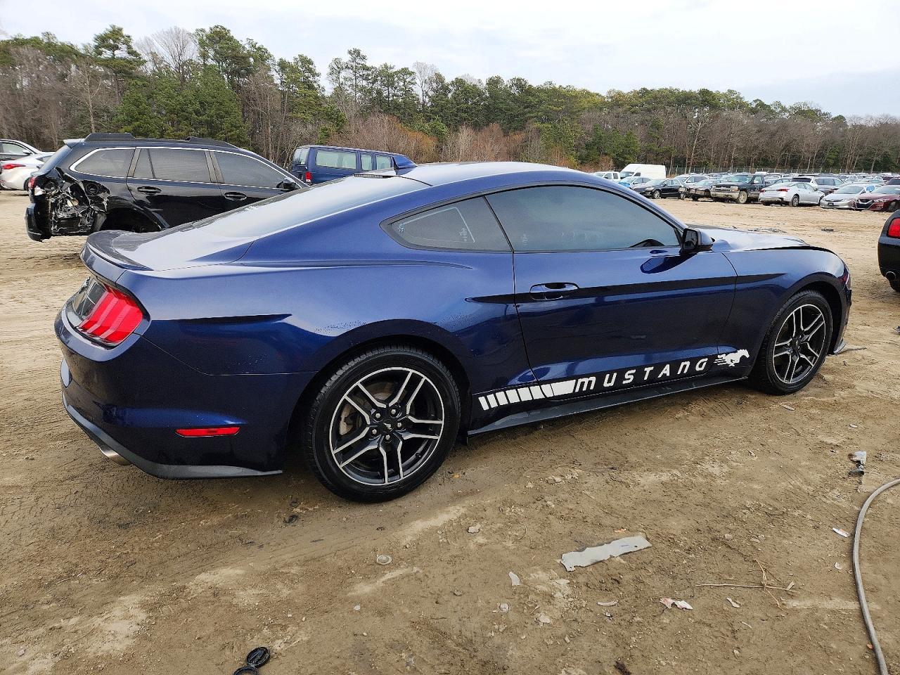 2020 Ford Mustang - Фото 3