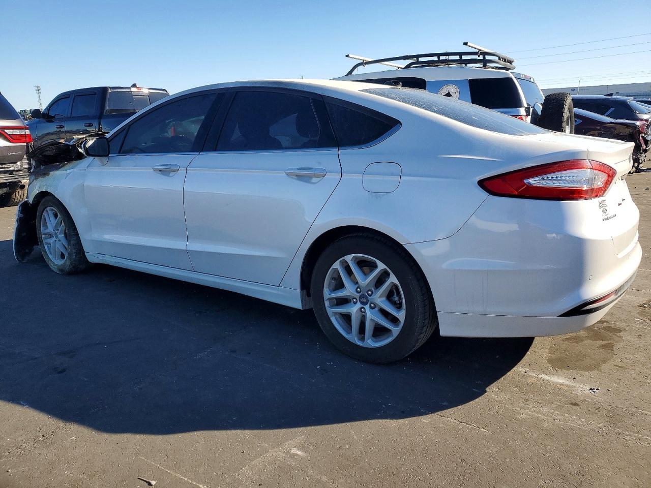 2014 Ford Fusion Se - Image 2