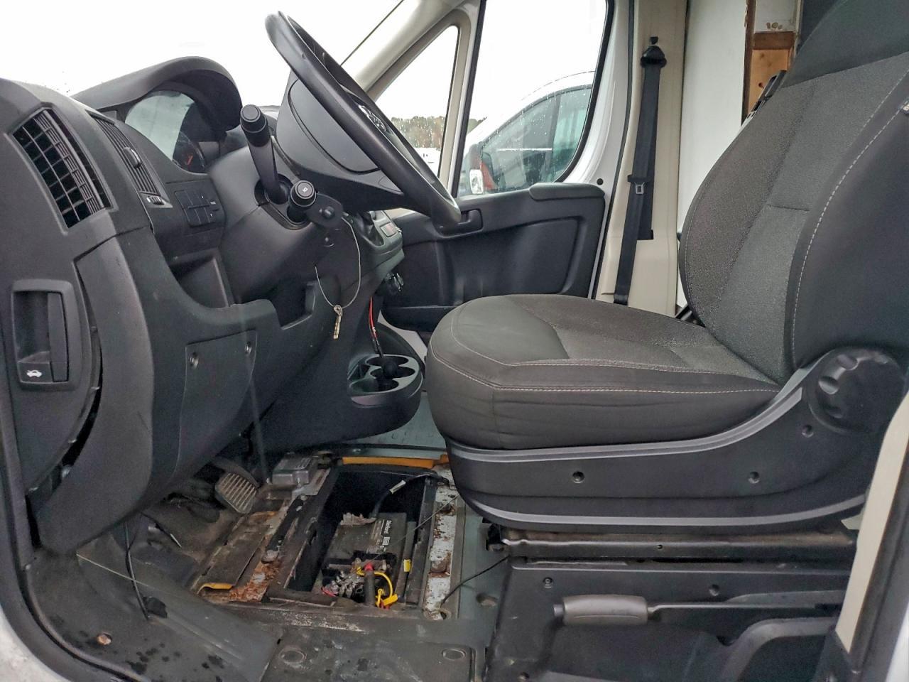 2015 Ram Promaster 1500 1500 Standard - Фото 7